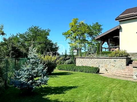 будинок за адресою Гусачівка