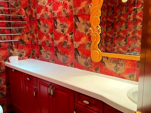 квартира за адресою Раїси Окіпної вул., 10-Б