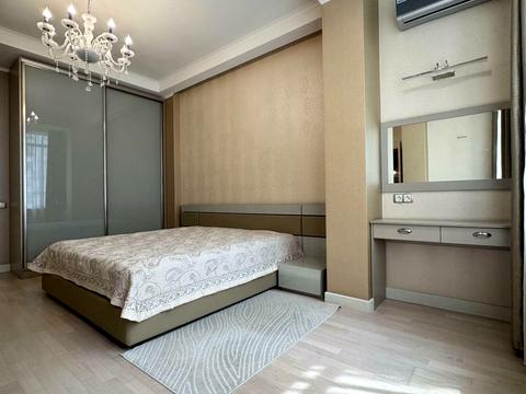 квартира за адресою Євгена Коновальця вул. (Щорса), 44
