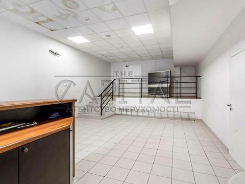 комерційна за адресою Антоновича вул. (Горького), 90-92