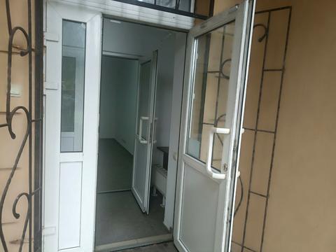 комерційна за адресою Генерала Миколи Юнаківа вул., 9