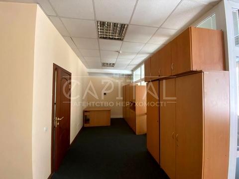 комерційна за адресою Ігорівська вул., 9