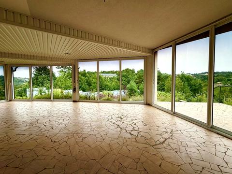 будинок за адресою с. Лісники, Ульяни Громової вул.