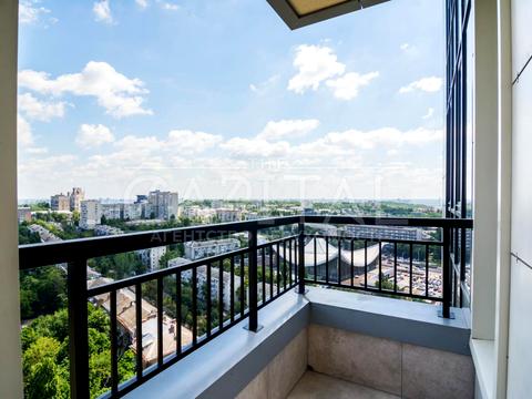 комерційна за адресою Джона Маккейна вул. (Івана Кудрі), 26