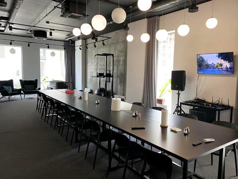 коммерческая по адресу Антоновича ул. (Горького), 74