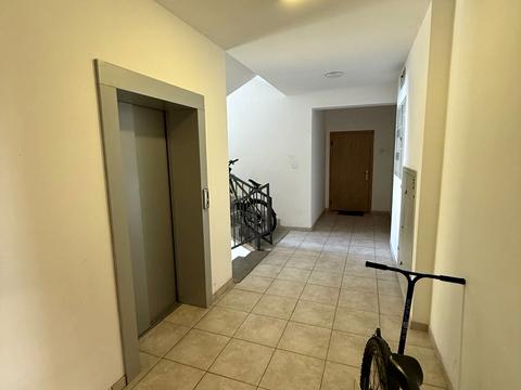 квартира за адресою Анатолія Луценка вул., 27