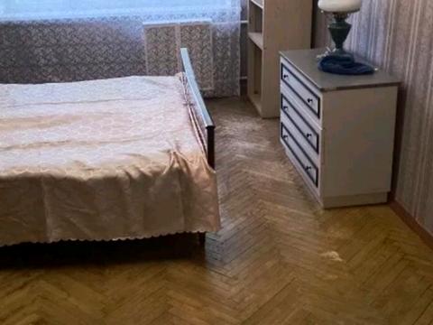 квартира за адресою Зодчих вул., 26-А