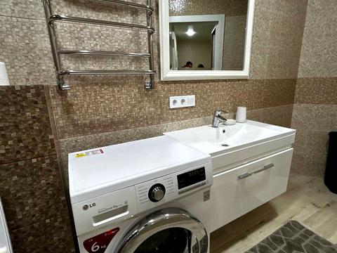 квартира за адресою Панаса Мирного вул., 1