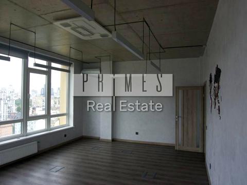 комерційна за адресою Жилянська вул., 68