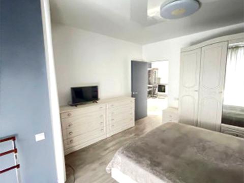 квартира по адресу Небесной Сотни просп. (Маршала Жукова), 111