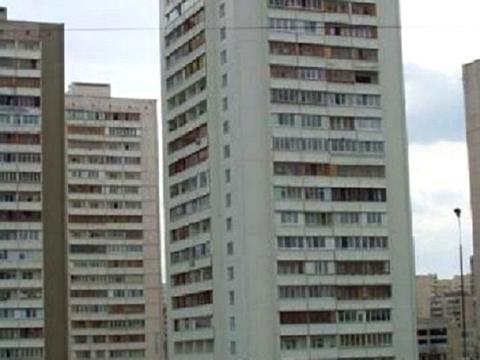 квартира по адресу Ревуцкого ул., 42