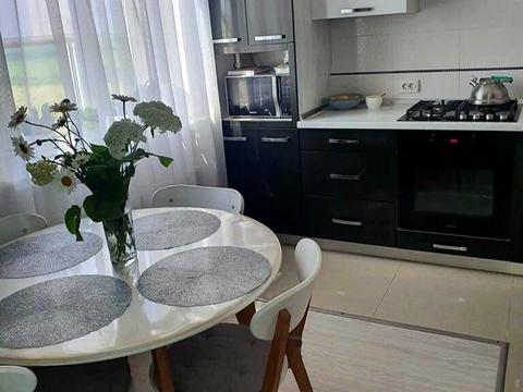 квартира по адресу Будівельників ул., 4
