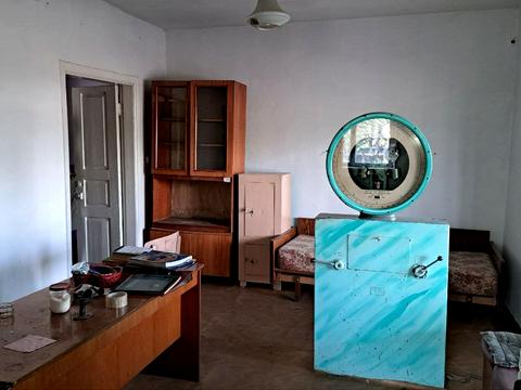 комерційна за адресою Центральна, 2а