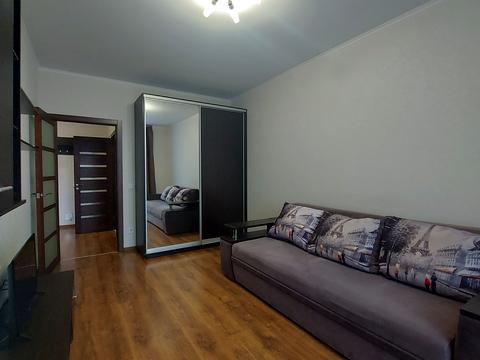 квартира за адресою Сім'ї Кульженків вул. (Петра Дегтяренка), 31-А