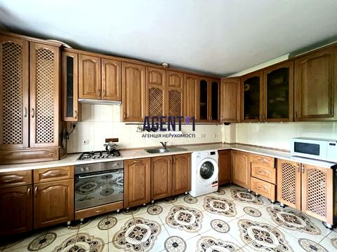 будинок за адресою Незалежності вул.