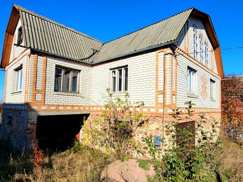 дом по адресу пгт. Черняхов, Квітнева
