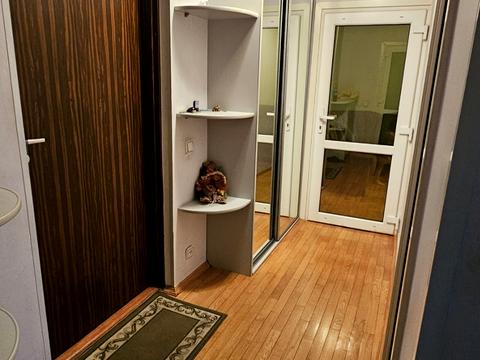 квартира за адресою Раїси Окіпної вул., 7-А