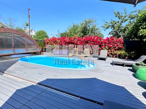 будинок за адресою 139-та Садова вул.