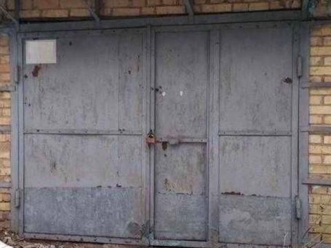 паркомісце за адресою Чорногірська вул., 36