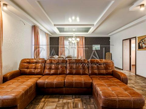 будинок за адресою с. Петропавлівська борщагівка, Вишнева, 1