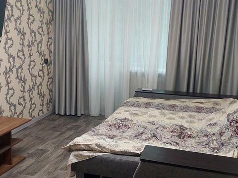 квартира за адресою Льва Ландау просп. (50-річчя СРСР), 20