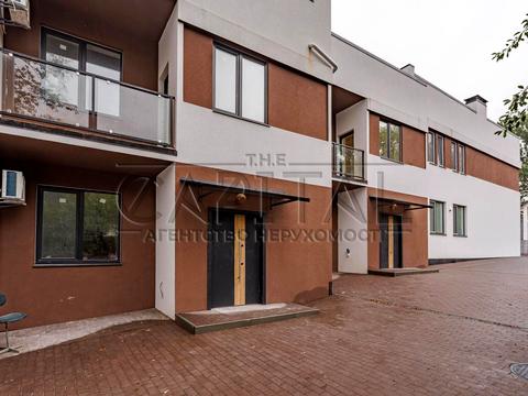 будинок за адресою Давидчука вул., 1