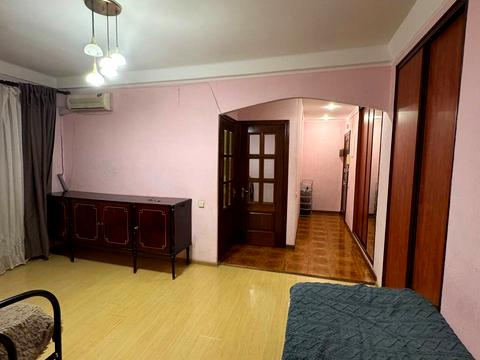 квартира за адресою Велика Васильківська вул. (Червоноармійська), 122