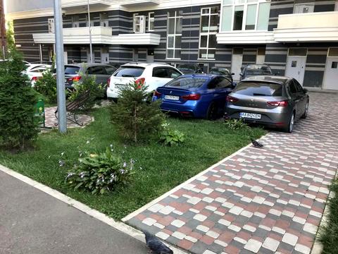 комерційна за адресою Казимира Малевича вул. (Боженка), 89