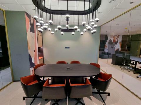 коммерческая по адресу Михаила Грушевского ул., 9б