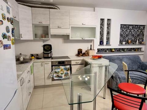 квартира за адресою Черкаська, 4