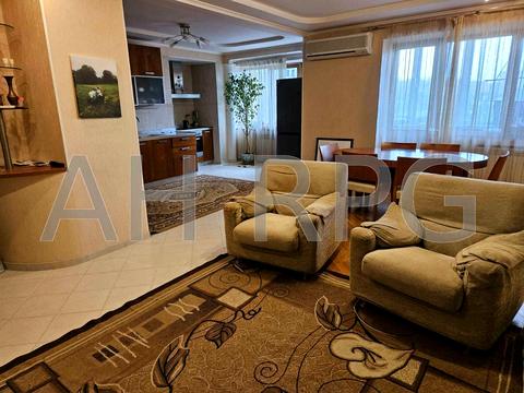 квартира по адресу Миколы Бажана просп., 30