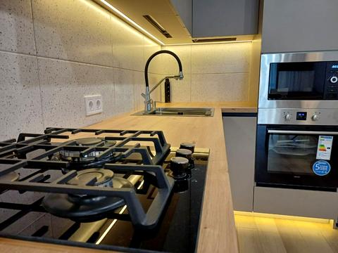 квартира по адресу Угорская ул., 12