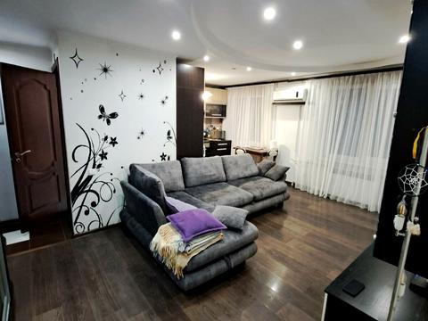 квартира за адресою вул. Лазурна, 4