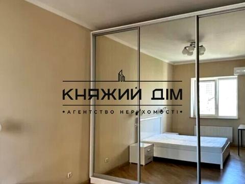 квартира по адресу Вячеслава Черновола ул., 25