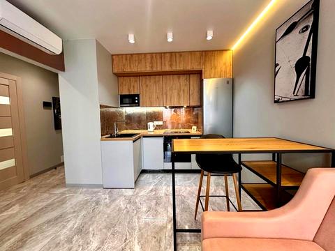 квартира за адресою Салютна вул., 2к8
