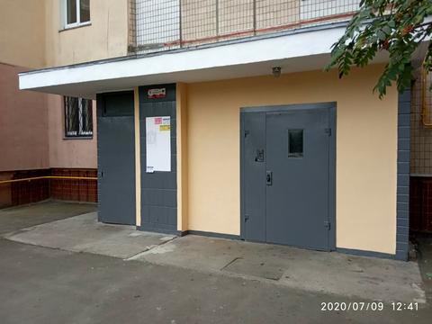 комерційна за адресою Миколи Закревського вул., 43