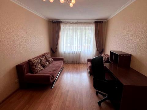 квартира по адресу Строителей ул., 8