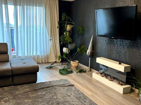 квартира за адресою Світанкова вул., 14