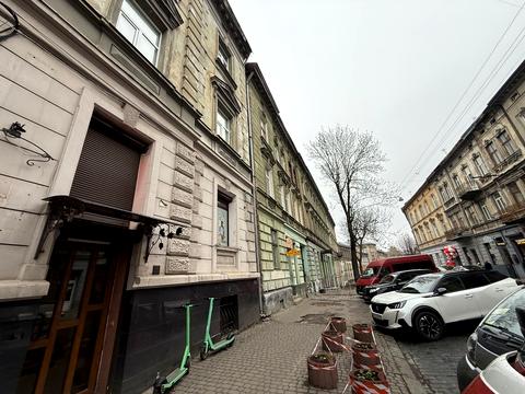 комерційна за адресою Юрія Федьковича вул., 22