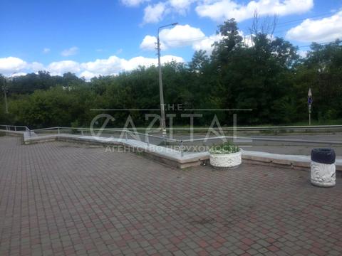комерційна за адресою Лук'янівська вул., 1