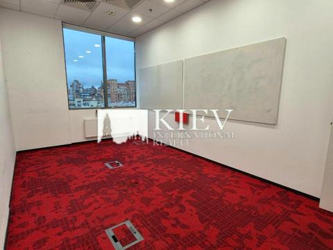 комерційна за адресою Князів Острозьких вул. (Московська), 32