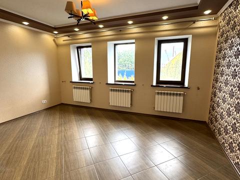 будинок за адресою Довженка вул., 33