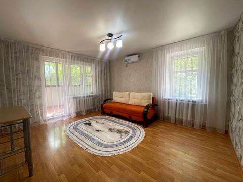 квартира за адресою Євгена Чикаленка вул., 56/2