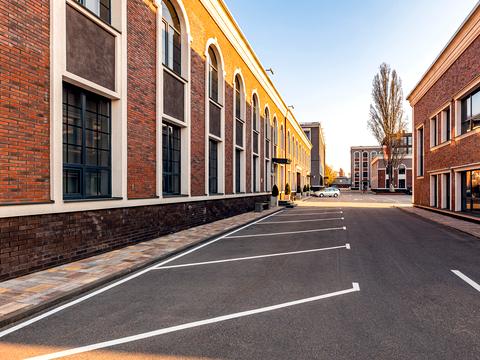 комерційна за адресою Олени Теліги вул., 6