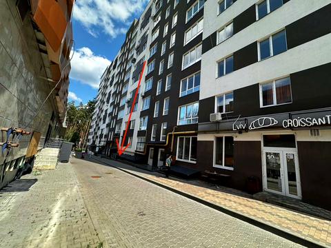 комерційна за адресою Виговського вул. (Суворова), 2Д-1