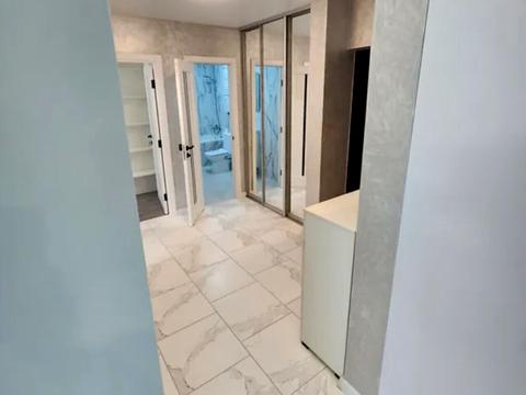 квартира по адресу Злуки просп., 7