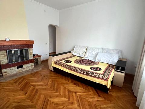квартира за адресою Шептицького, 10