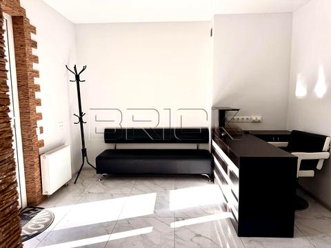 комерційна за адресою Ясинуватський пров., 11