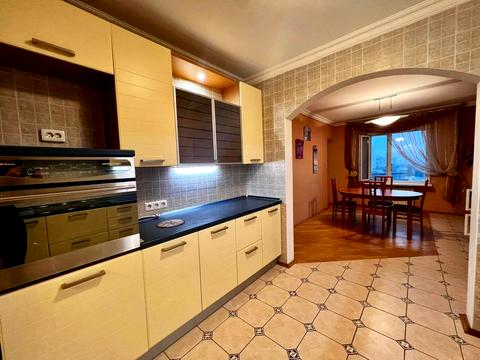 квартира по адресу Миколы Бажана просп., 36