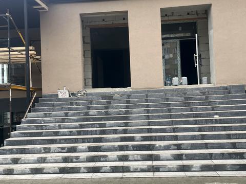 коммерческая по адресу Черновола ул., 155